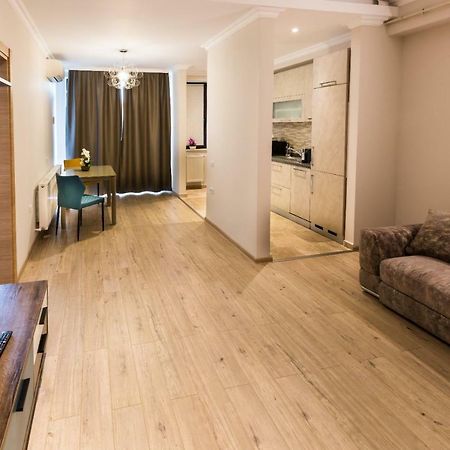 Rose Luxury Apartment Mamaia Eksteriør billede