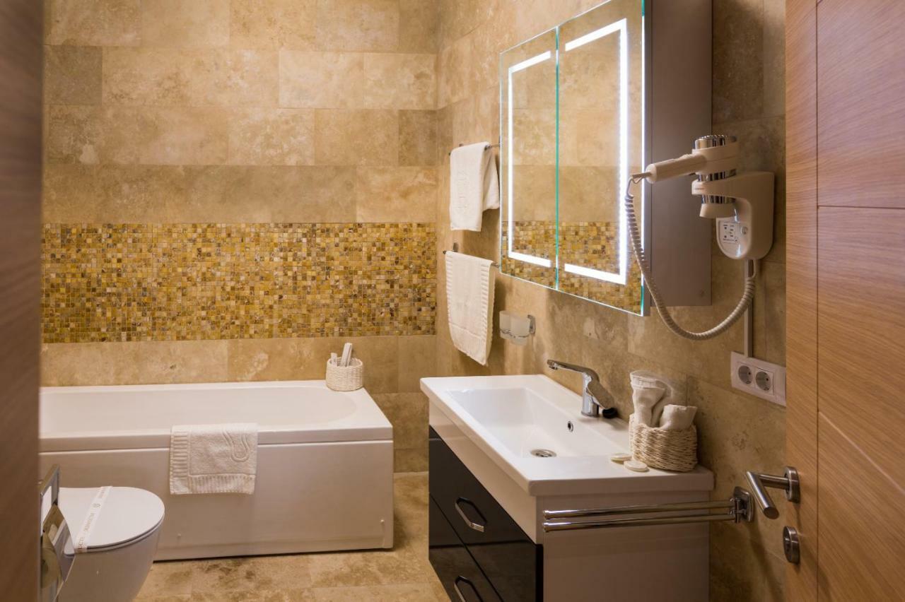 Rose Luxury Apartment Mamaia Eksteriør billede